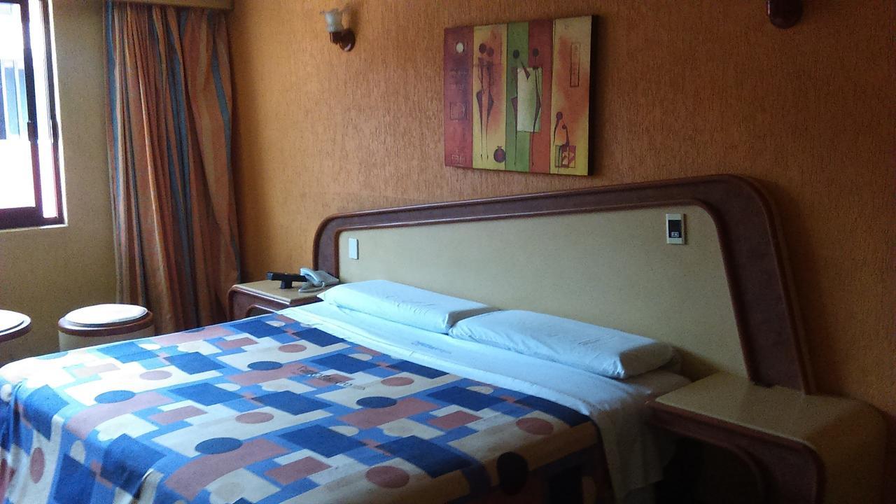 Hotel Aeropuerto Toluca Luaran gambar