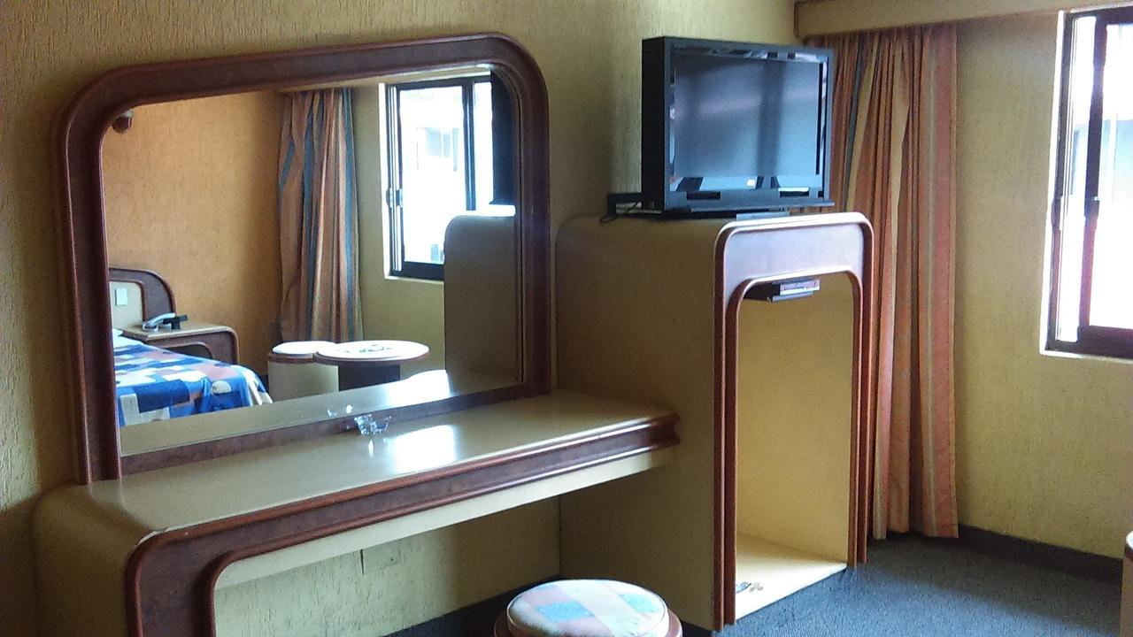 Hotel Aeropuerto Toluca Luaran gambar