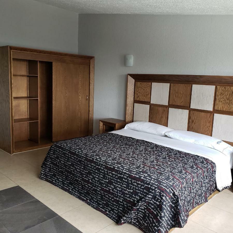 Hotel Aeropuerto Toluca Luaran gambar